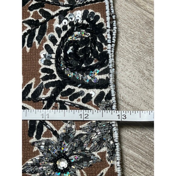 Beautiful beaded and embroidered 13x14 bag‎ - Picture 5 of 7